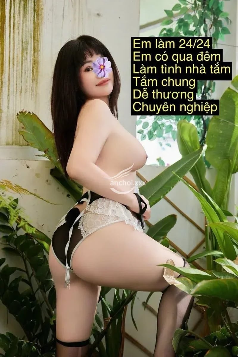❤️BÀI CÓ CLIP❤️ QUYÊN NHI XINH XĂN NGỰC TO MONG BỰ BÚ CU LÚC CÁN CỰC DÂM VÀ CHIỀU KHÁCH
